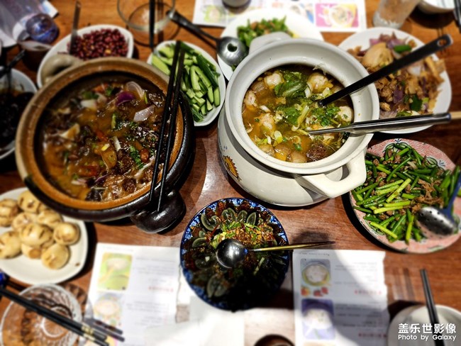 過(guò)年就是吃吃吃  吃完以后還過(guò)來(lái)上班