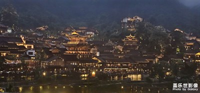 【快樂假日】+ 烏江寨里躲春雨