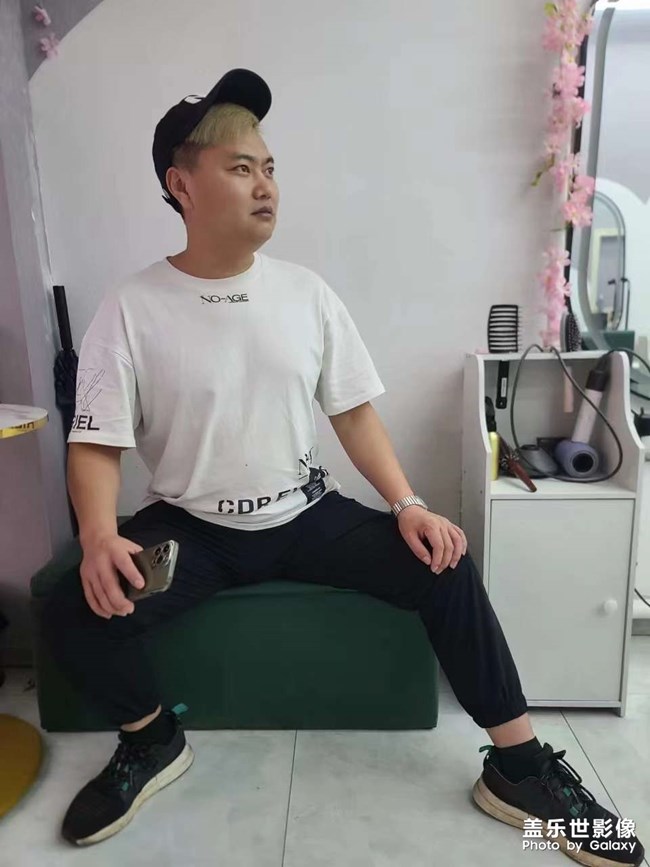 中午飯，吃的挺飽的。