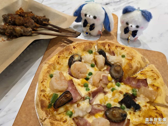 吃達(dá)美樂披薩