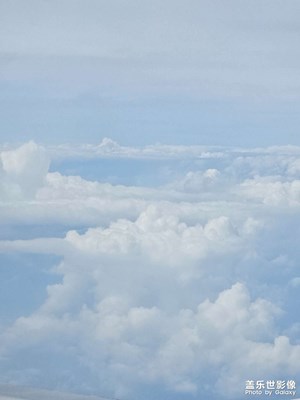 云層之上的美景