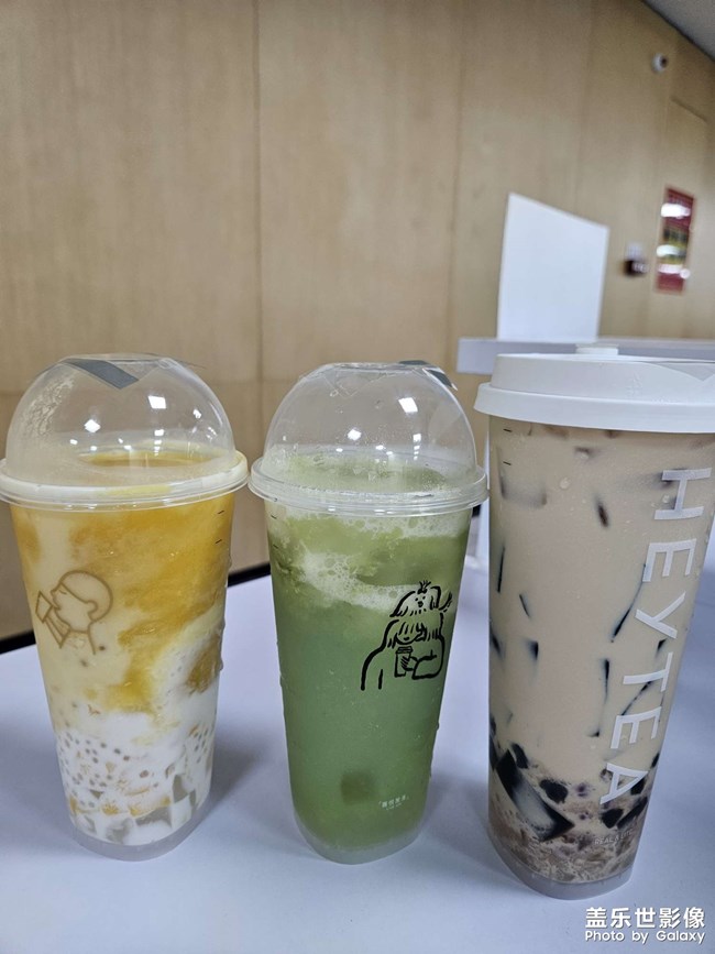 夏天和奶茶更配