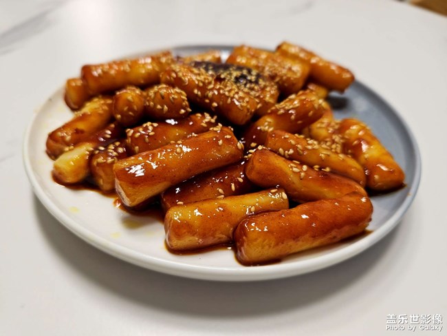 三時(shí)三餐