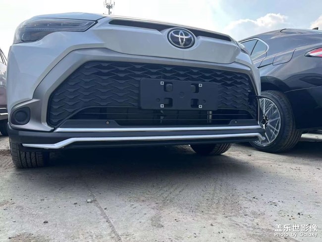 豐田鋒蘭達(dá)前后杠