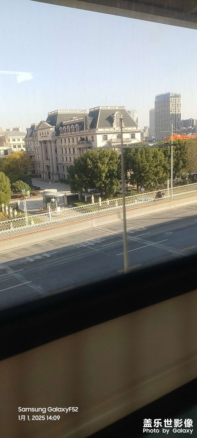 路上的風(fēng)景