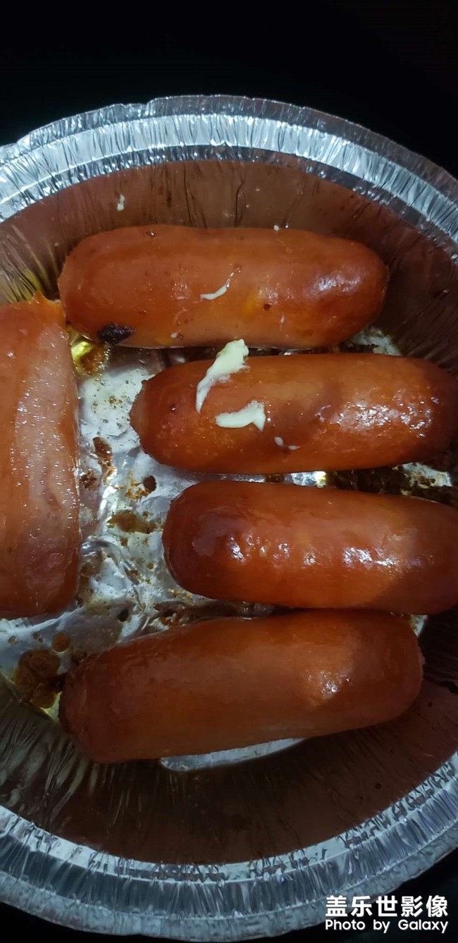 夜宵吃烤腸