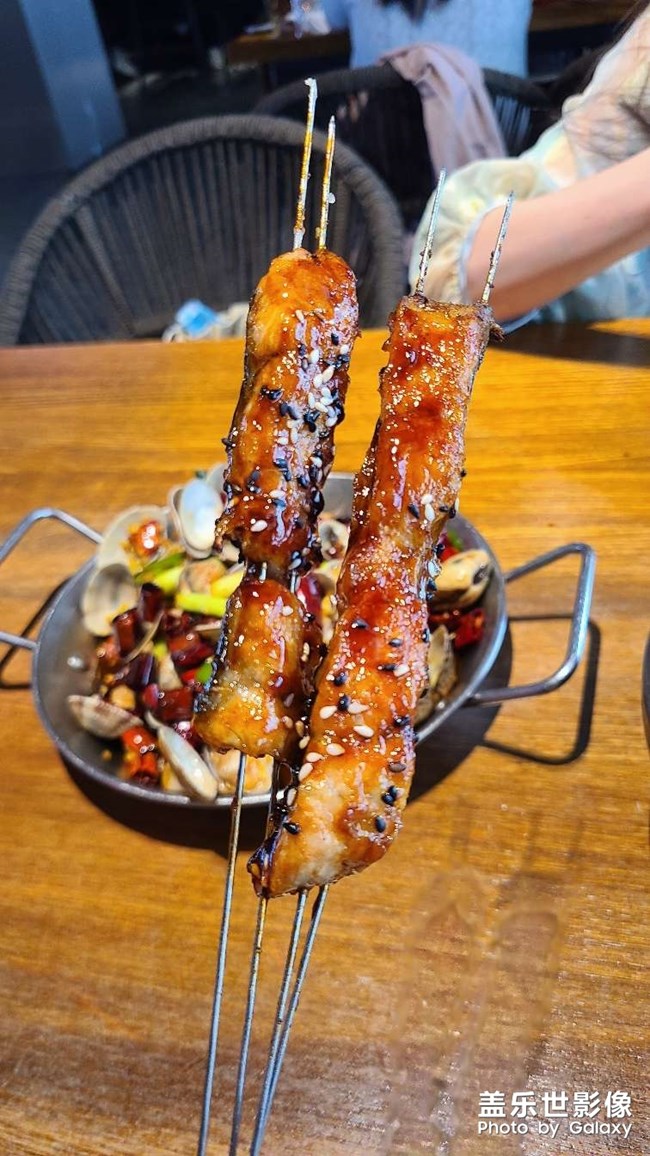 手機(jī)里的美食照