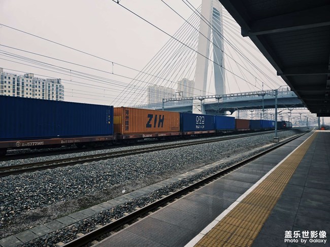 又要出發(fā)了，又要開始辛苦的忙碌了