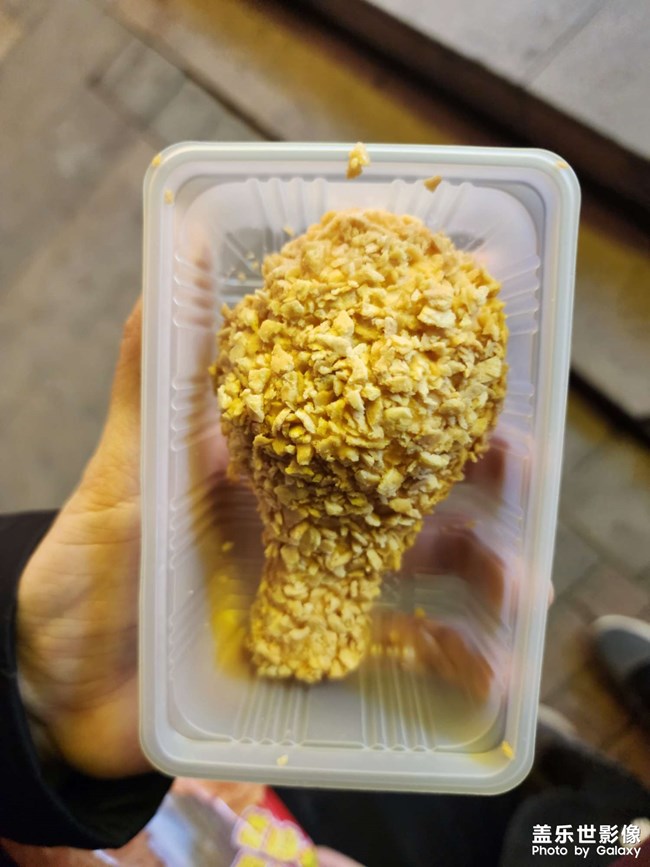 來了一個雞腿雪糕