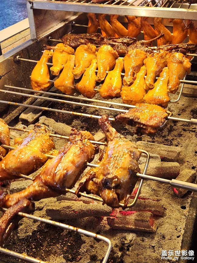 來一群雞腿哦，老板娘說祖?zhèn)鞯拿胤? title=