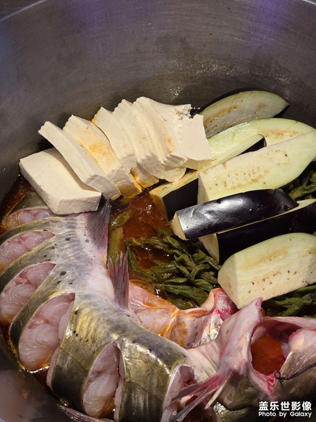 鐵鍋燉魚