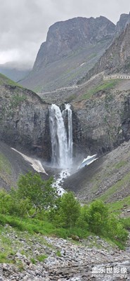 【遠與近】+ 長白山瀑布