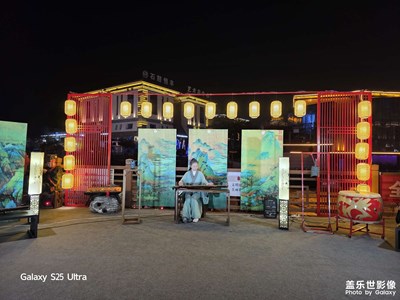 《節(jié)日盛景》一鏡框下的節(jié)假日