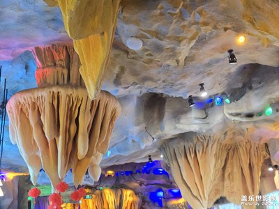 【節(jié)日里的影像】+熱鬧時(shí)光