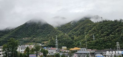 云霧繚繞的老家