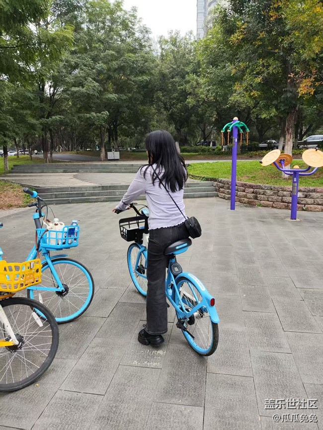 星聚沈水畔:一場騎行與光影交織的秋日盛會 星聚沈水畔:一場騎行與光影交織的秋日盛會