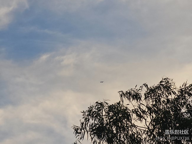 【我與蓋樂世社區(qū)】入秋天空