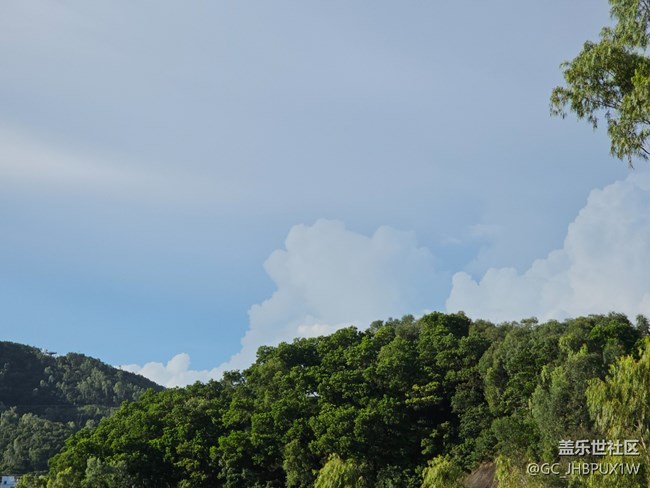 【我與蓋樂世社區(qū)】入秋天空