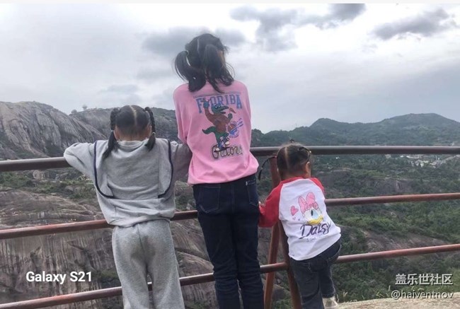 【拾秋鏡畫(huà)】爬山