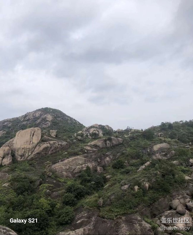 【拾秋鏡畫(huà)】爬山