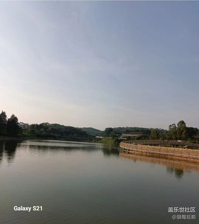 【拾秋鏡畫】秋季湖畔