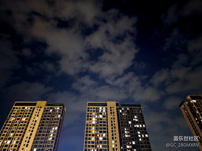 【秋夜星空】城市上空