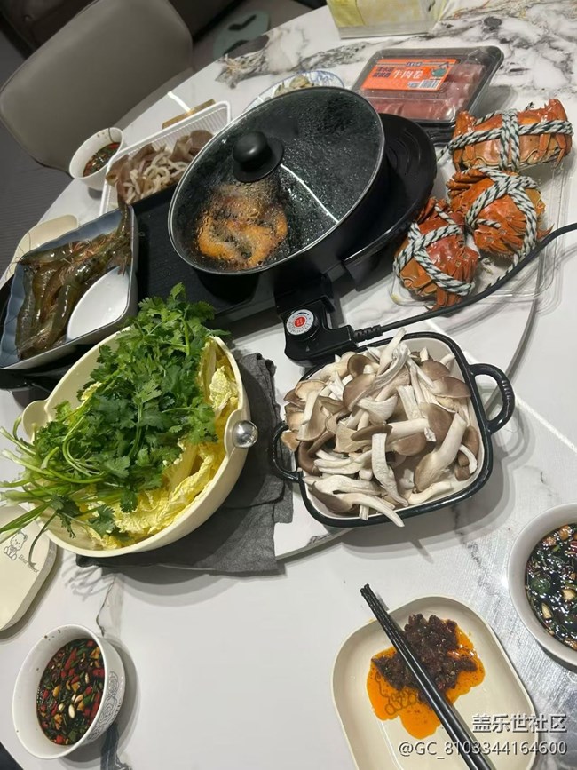 【霜華食記】火鍋