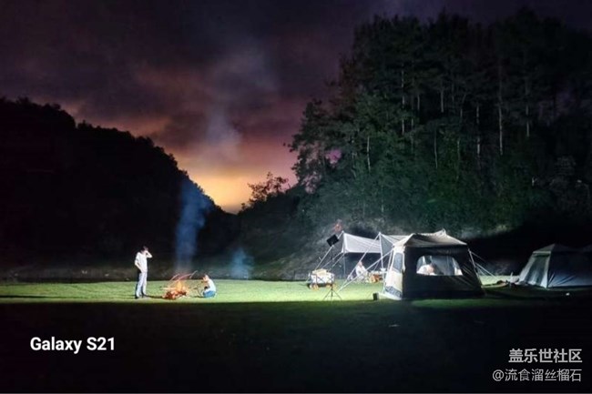 【拾秋鏡畫(huà)】露營(yíng)