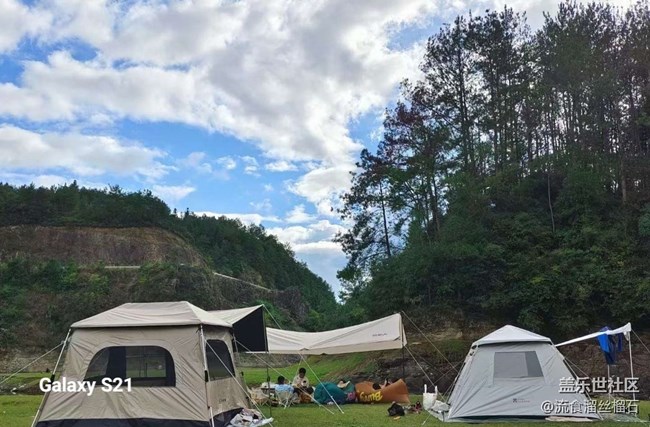 【拾秋鏡畫(huà)】露營(yíng)