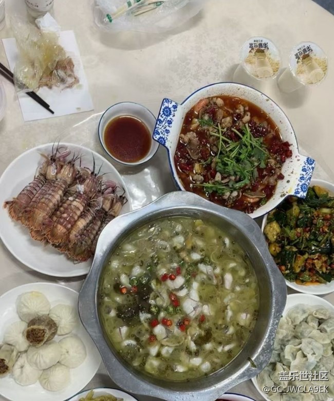 【霜華食記】熱愛美食