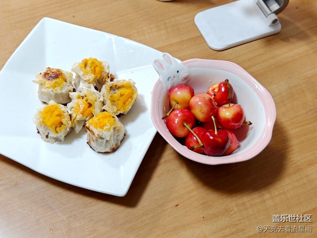 【霜華食記】嘗嘗蛋黃燒賣