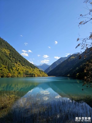 人間仙境之掉落人間的藍(lán)寶石