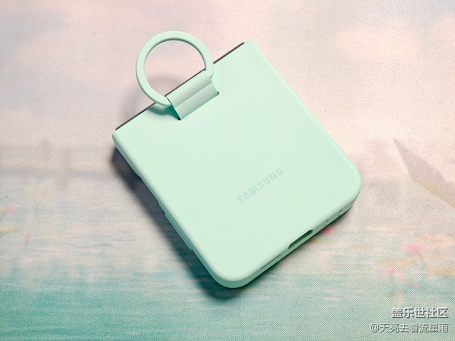 三星Galaxy Z Flip6體驗(yàn)：有顏值有實(shí)力的AI小折疊手機(jī)