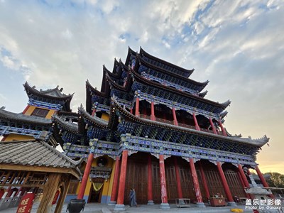 【奇妙的視角】+仰拍