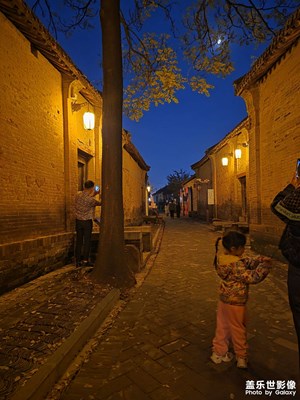 【奇妙的視角】+夜晚的古巷