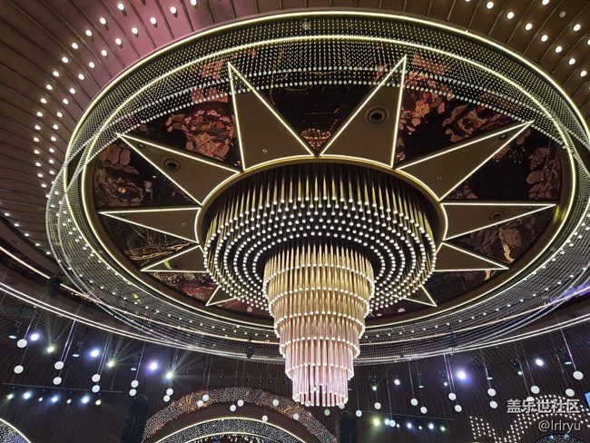 【光影里的故事】燈光中的美感