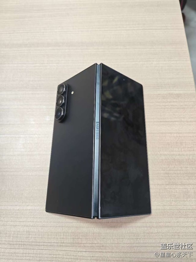 AI賦能三星第七代折疊屏旗艦，重塑折疊新體驗