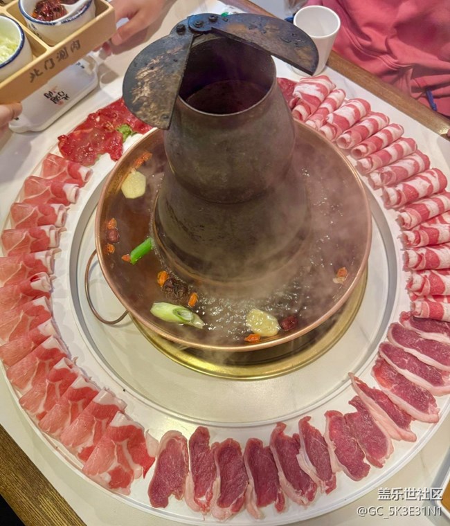 【世間的美好】銅鍋涮肉