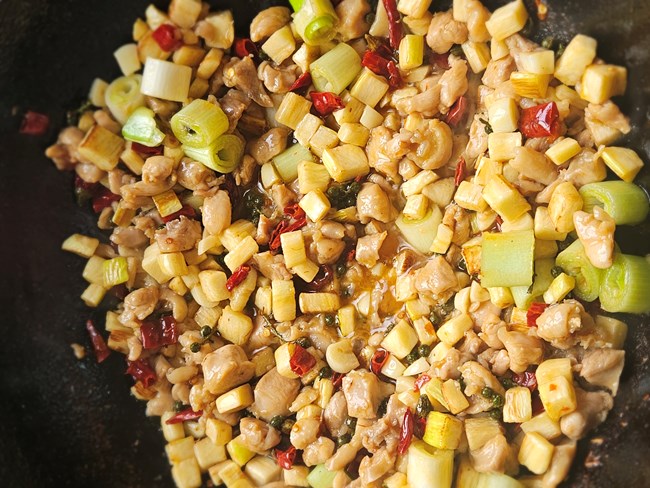 【寒日臻味】辣子雞