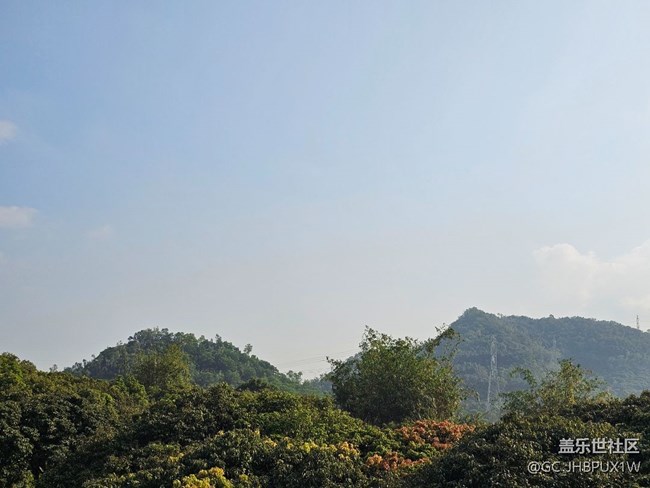 【秋末山景】遠(yuǎn)處的山