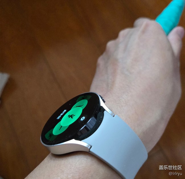 【我與Galaxy的日?！窟\動好搭配