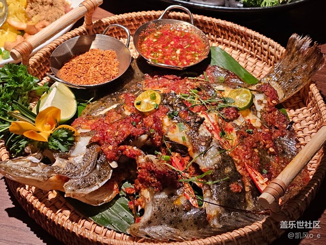 三星 Galaxy Z TriFold 新品品鑒會(huì)美食篇