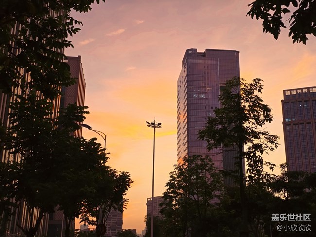 【街巷秋痕】秋的夕陽