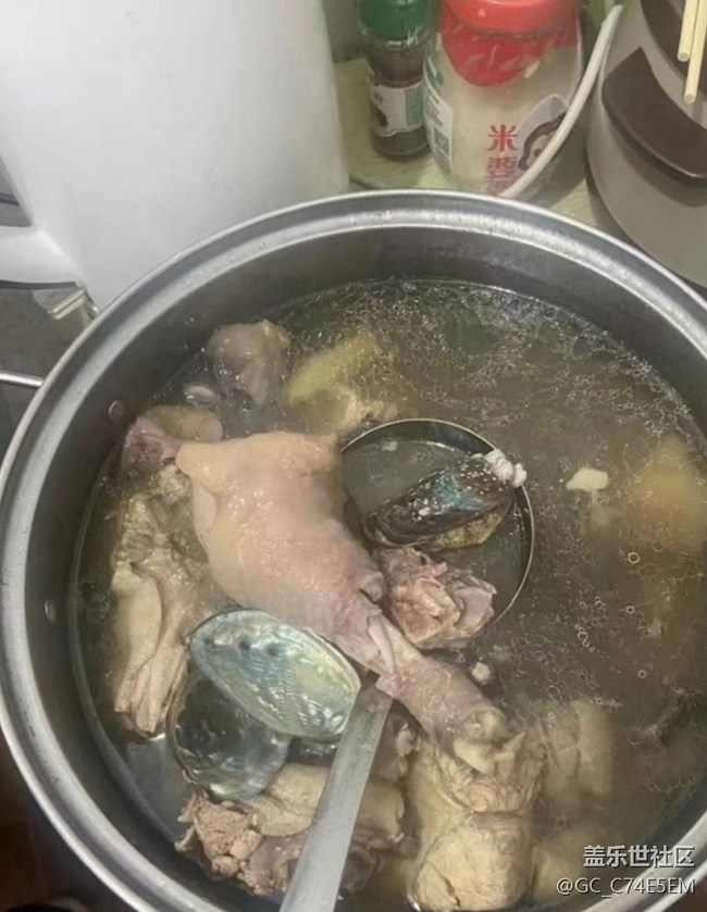 【雪落食暖】鮑魚燉雞