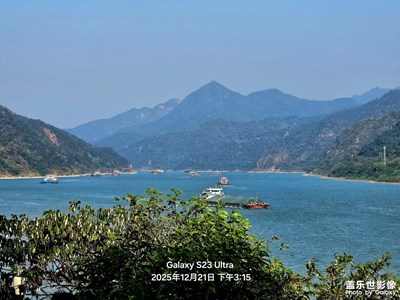 山有見我，我自去見山