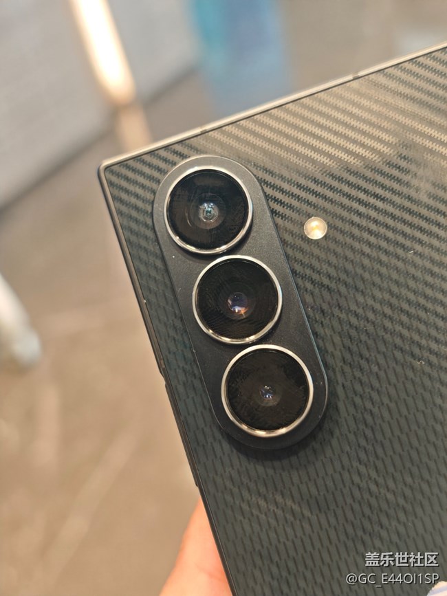 新款手機(jī)真的太不錯(cuò)了