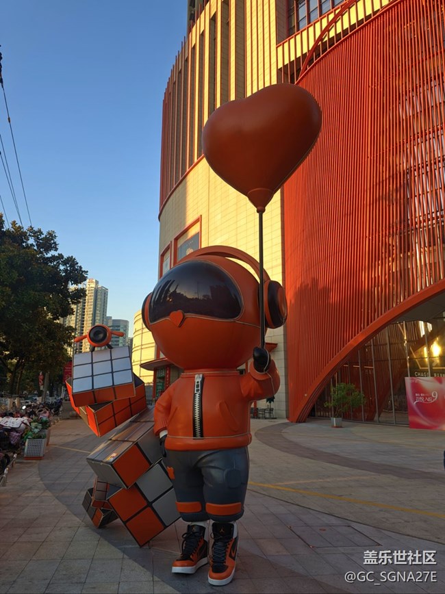 反復(fù)試錯，三星手機終于吃上最近很火的理光GR谷歌相機