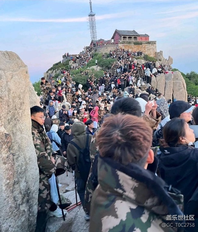 【告別2025】泰山之巔