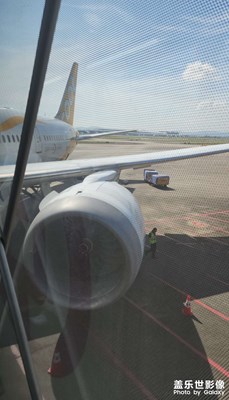 【以光影，敬新年】起飛降落