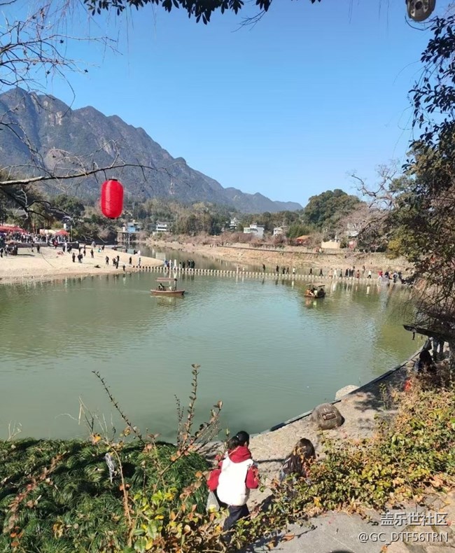 【折疊屏手機(jī)里的春夏秋冬】家鄉(xiāng)的新年